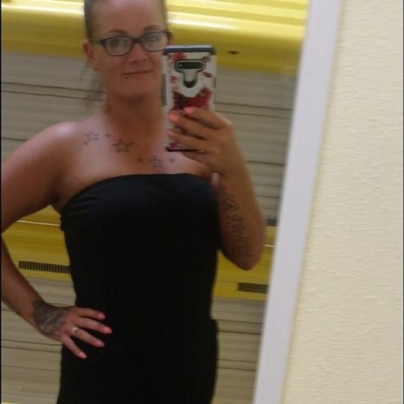 Meet your Posher, Shawna - Picture 1 of 1